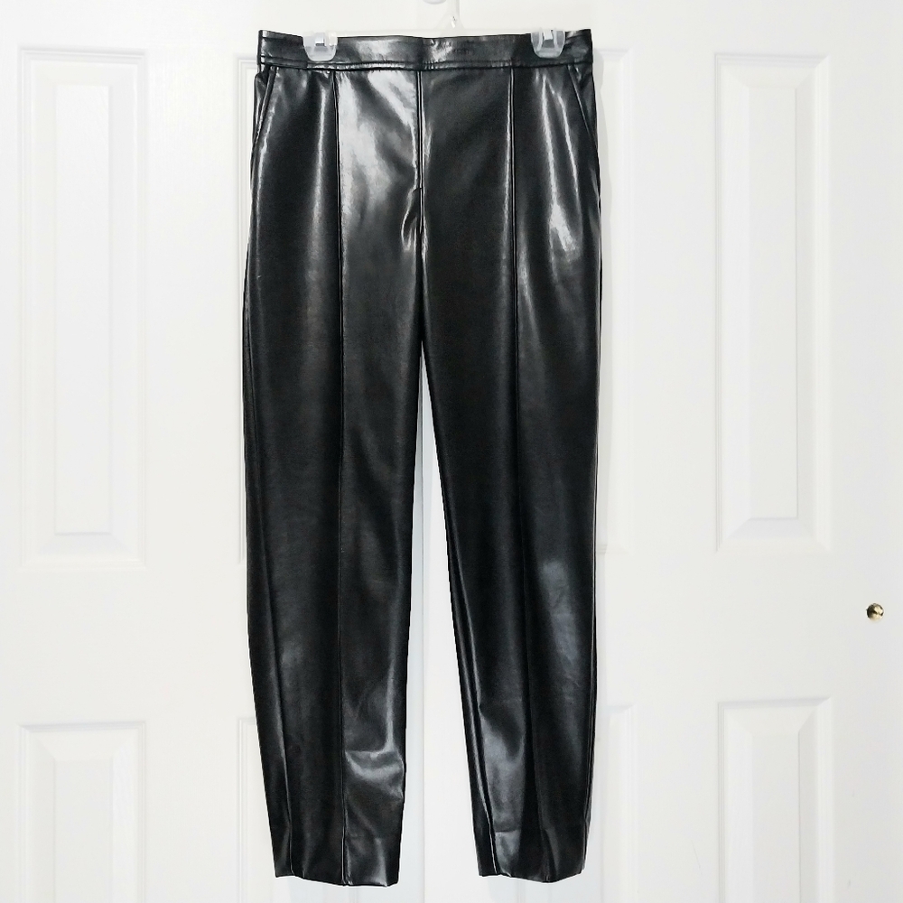 Banana Republic Faux Leather Capri‎ Pants, Size S